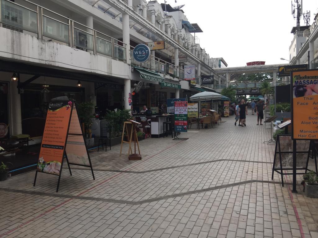 Smile Inn Patong Екстериор снимка